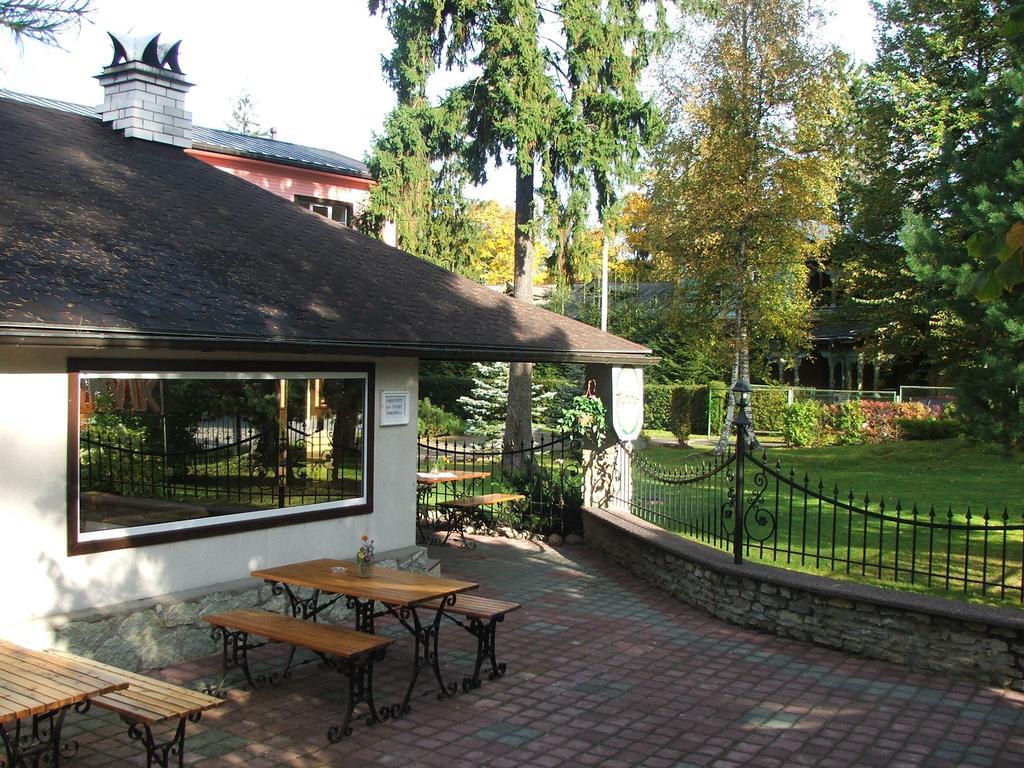 Pansionaat Valentina Hotel Narva-Jõesuu Buitenkant foto